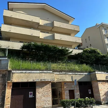 Casa Giulia Tourist *